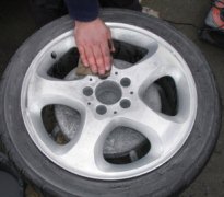 photo of alloy wheel during repair